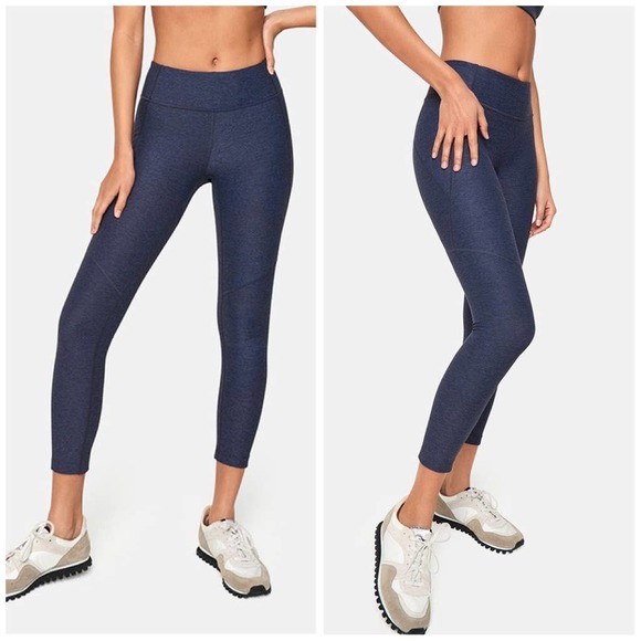 Outdoor Voices Pants - Outdoor Voices 3/4 Warmup Leggings, Navy, Medium